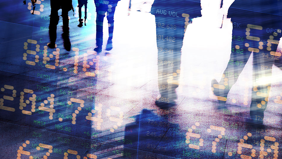 증권 거래 수치가 겹쳐진 상태로 걷고 있는 사람들의 추상적인 그림